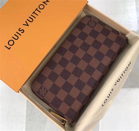 louis vuitton zippy wallet damier|Louis Vuitton bifold wallet men.